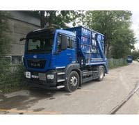 ACV Container mieten aus München (Unterschleißheim) - Fuhrpark MAN LKW mit Container blau